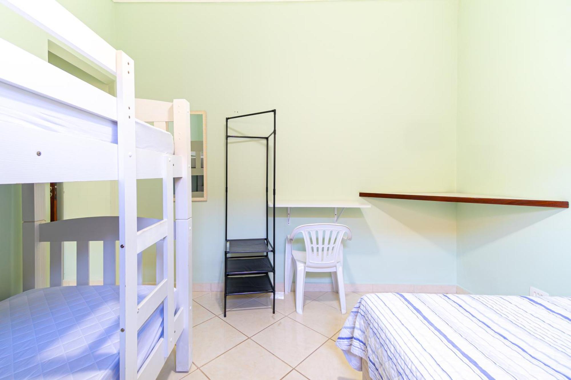 Casa Gomes No Point De Itagua